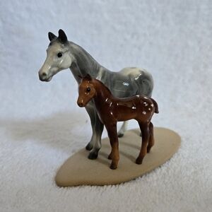 Hagen Renaker #02010 Appaloosa and Colt on Base